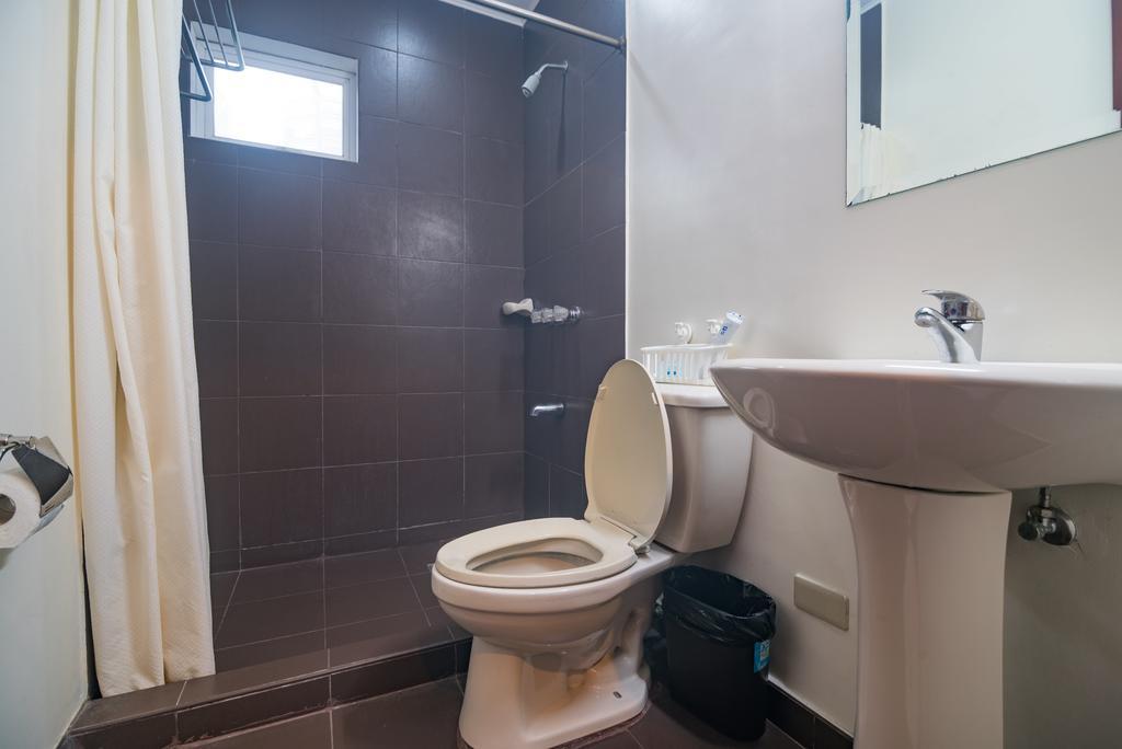 Oftana Suites Mandaue City Zewnętrze zdjęcie