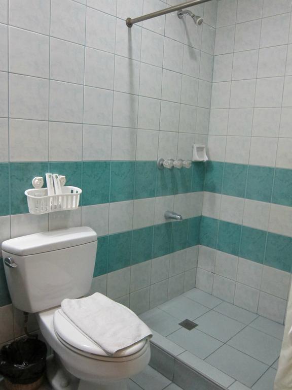 Oftana Suites Mandaue City Zewnętrze zdjęcie